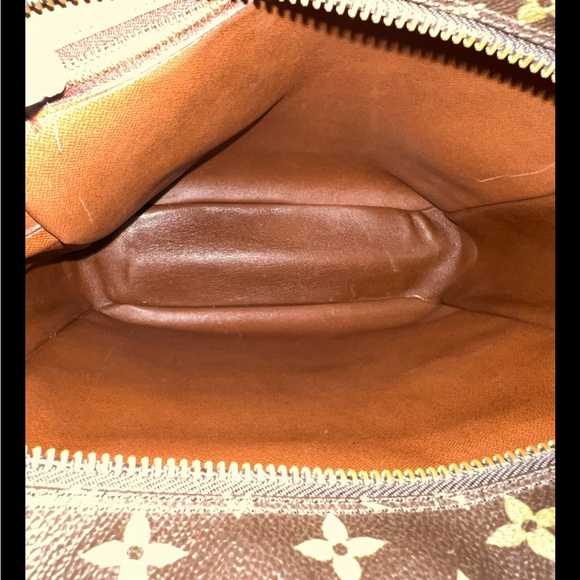 Pre love Vintage LOUIS VUITTON  mono Amazon GM Bag - Picture 8 of 17